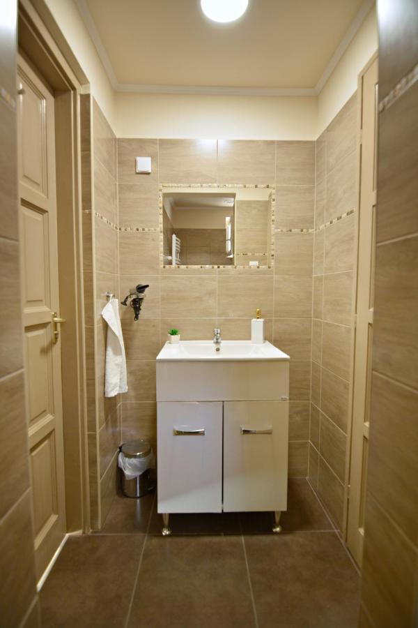R.Gold Apartman Mako Exterior photo